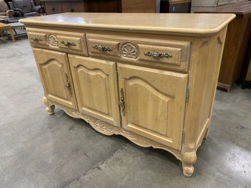 AMERICAN DREW Light Wood French Provincial Sideboard with Carved Shell Motif and Floral Brass Pulls