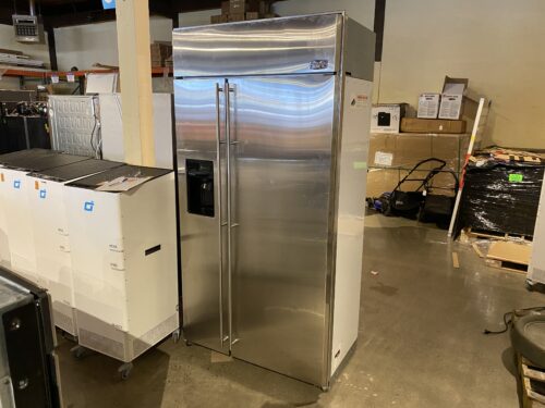 GE MONOGRAM. 42" Built-in Side-by-Side Refrigerator