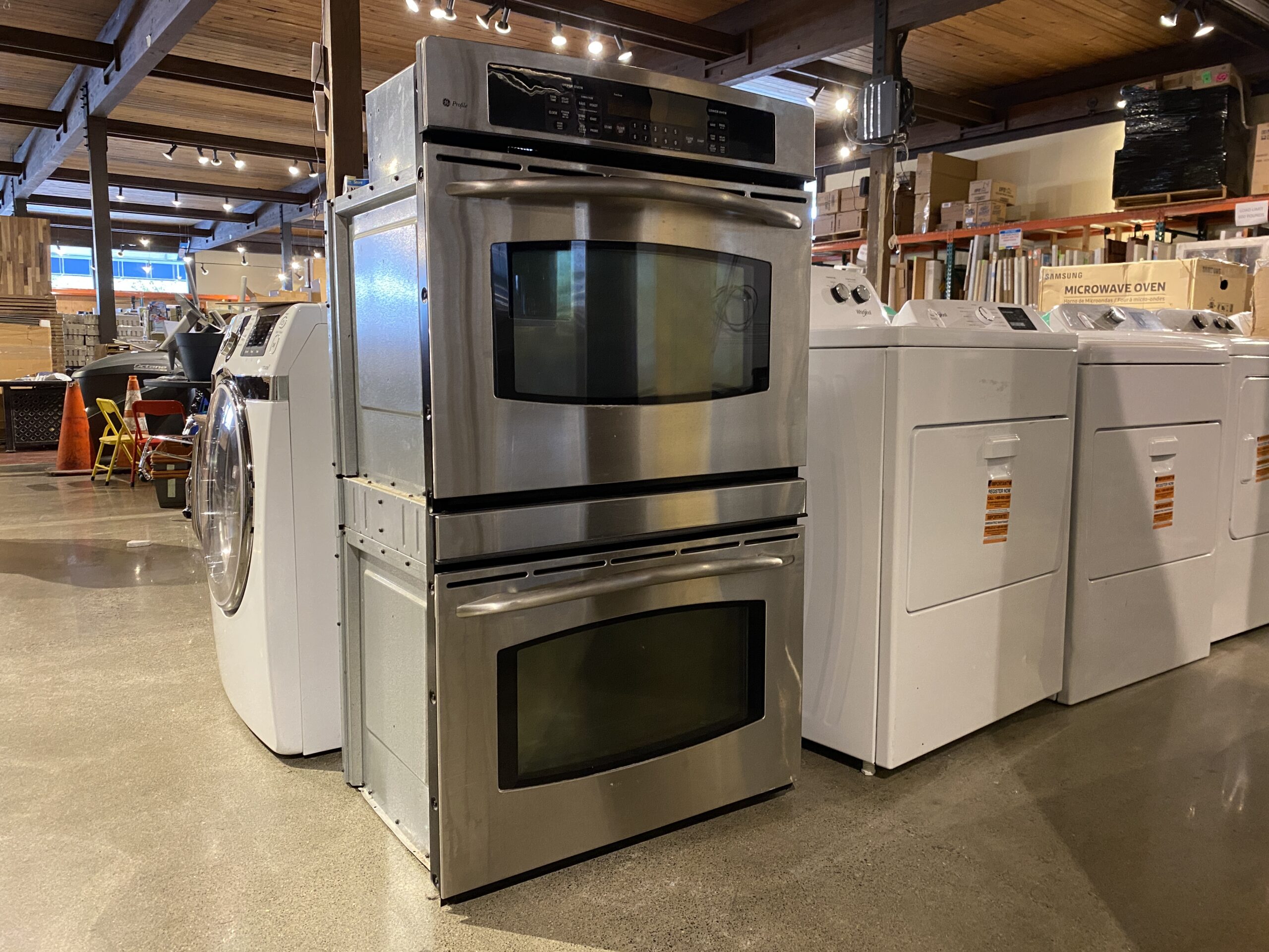 GE APPLIANCES Double Electric Wall Oven