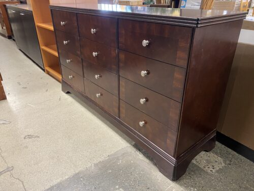 DAVIS INT'L Cherry Finish 12-Drawer Low Dresser