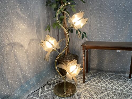 ANTHONY Vintage Mid-Century Modern 3' Hollywood Regency Brass Lotus Flower Lamp with Etched Glass Petals (Damaged On/Off Switch)