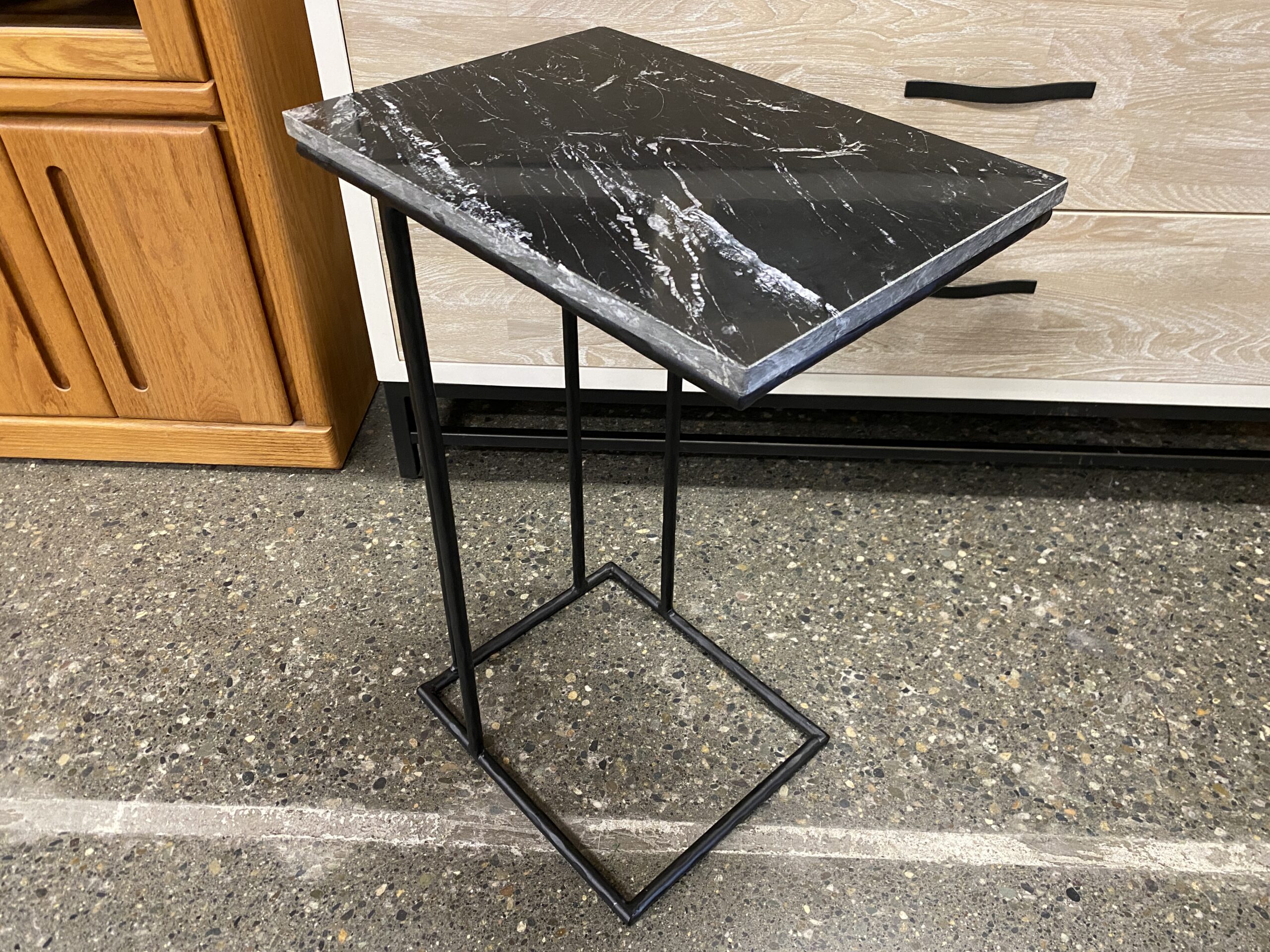 HAMSA INTERNATIONAL Black Marble Top Side Table w/ Black Metal Legs