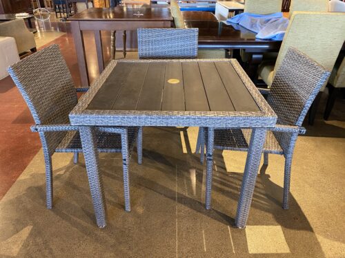 Outdoor Gray Wicker 4-Piece Square Patio Set