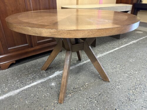 BAYSIDE FURNISHINGS Bayside Furnishings Kaelyn Brown Round Dining Table (As Is)