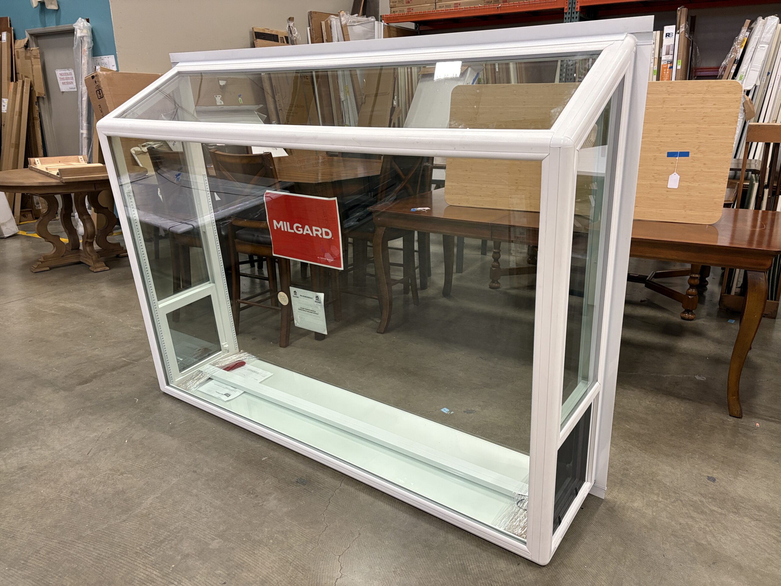 MILGARD 57″x75″ 3 Panel White Botanical Bay Window