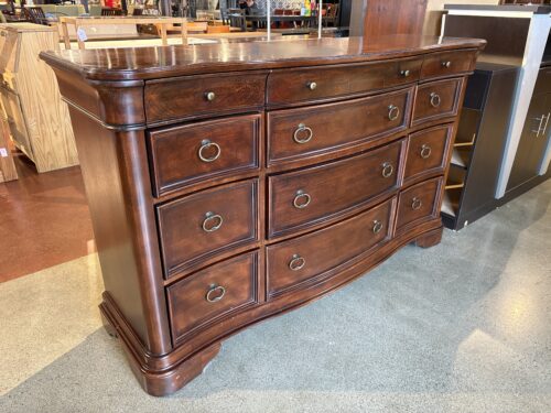 Traditional Brown 12-Drawer Curved Dresser