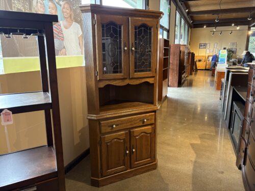COUNTRY COLLETION Two Piece Vintage Oak Corner Cabinet