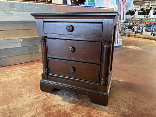 SAMSON INTERNATIONAL Traditional Three Drawer Nightstand