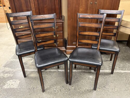 Tobacco Ladder Back Dining Chair w/ Black Seat Cushion (Set of 4)