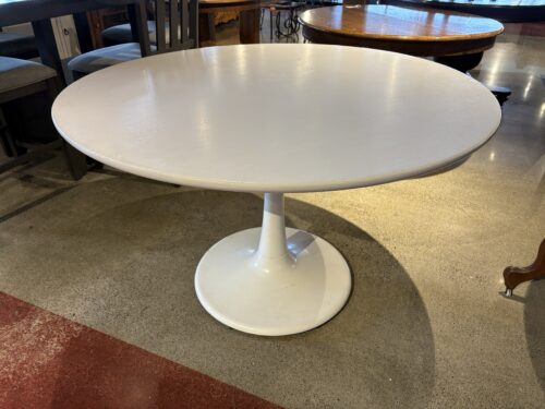 ARTICLE Hendrick White Wooded Tulip Table