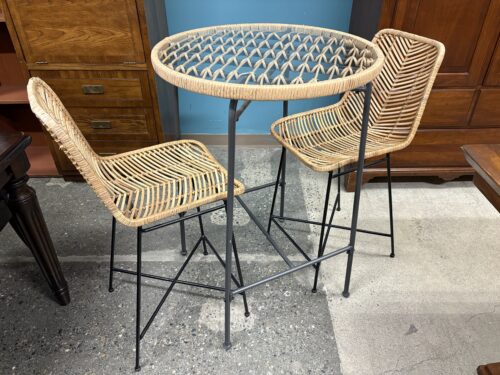 Outdoor Rattan Bistro Table Set w/ 2 Chairs
