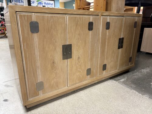 HENREDON Bel Air Vintage Light Brown Slide Top Sideboard