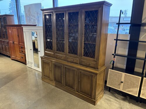 UNION-NATIONAL Vintage Traditional American Brown China Hutch