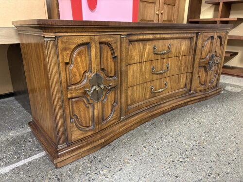 Mahogany Finish French Country Manor Style Dresser w/ Triptych Mirror