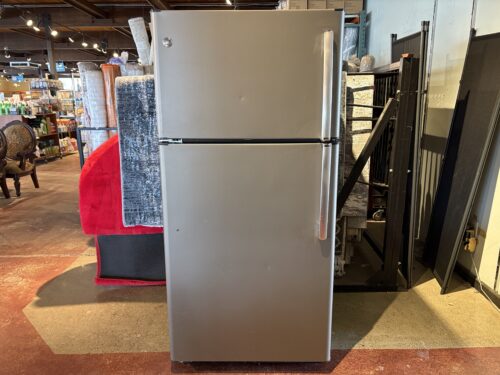 GE APPLIANCES 20.8 cu. ft. Matte Gray Top-Freezer Refrigerator Model #GTS21FMKEES