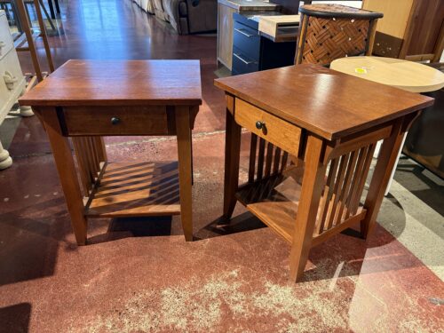Mission Style End Tables in Medium Oak (Set of 2)
