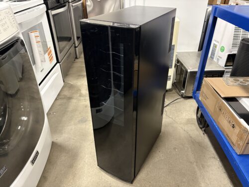 ELECTROLUX Thermoelectric Wine Cooler  Model #FFWC18L2OB