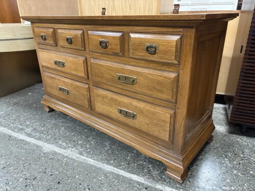 Honey Brown Colonial 8-Drawer Low Dresser w/ Mirror