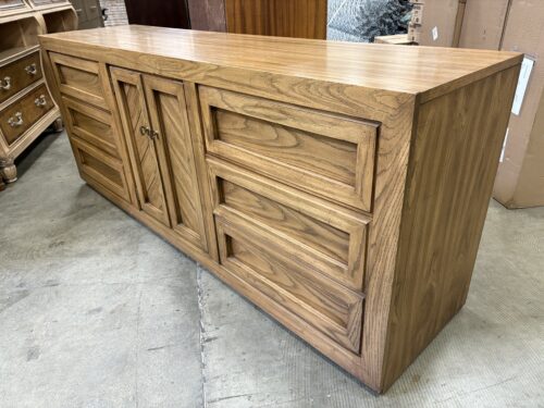 THOMASVILLE  Vintage Natural Finish Wooden 9 Drawer Dresser