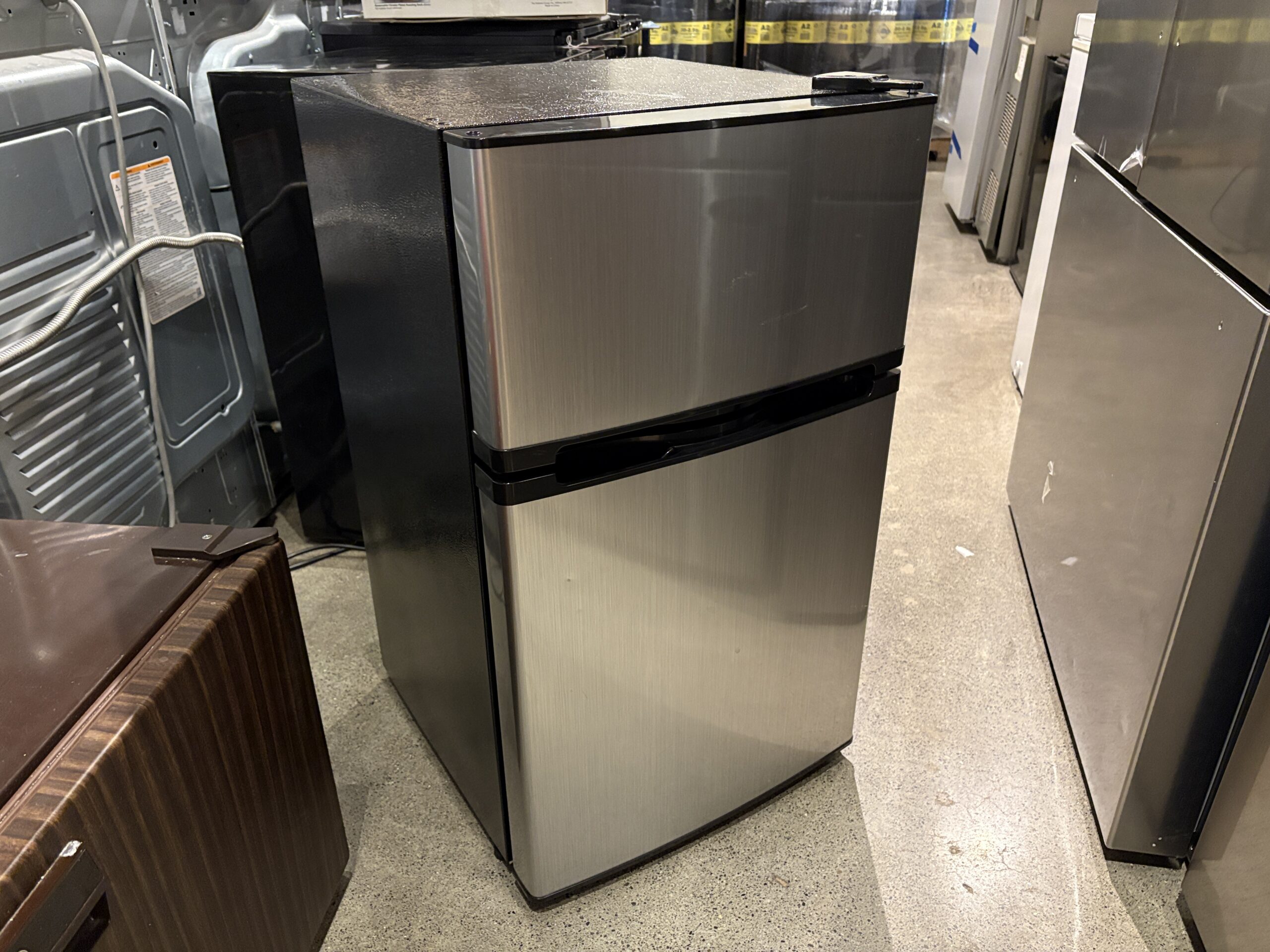 INSIGNIA Mini Fridge with Top Freezer Model #NS-CR30SS9