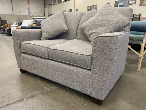 LA-Z-BOY Heathered Grey Woven Loveseat with Square Arms and Matching Pillows