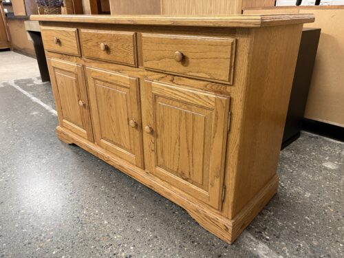 Natural Wood Finish Traditional Sideboard
