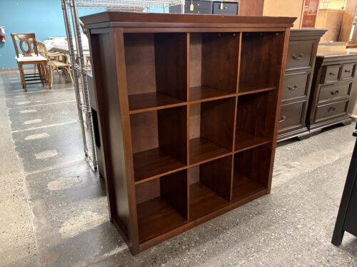 Mahogany Finish 9-Cubby Bookcase