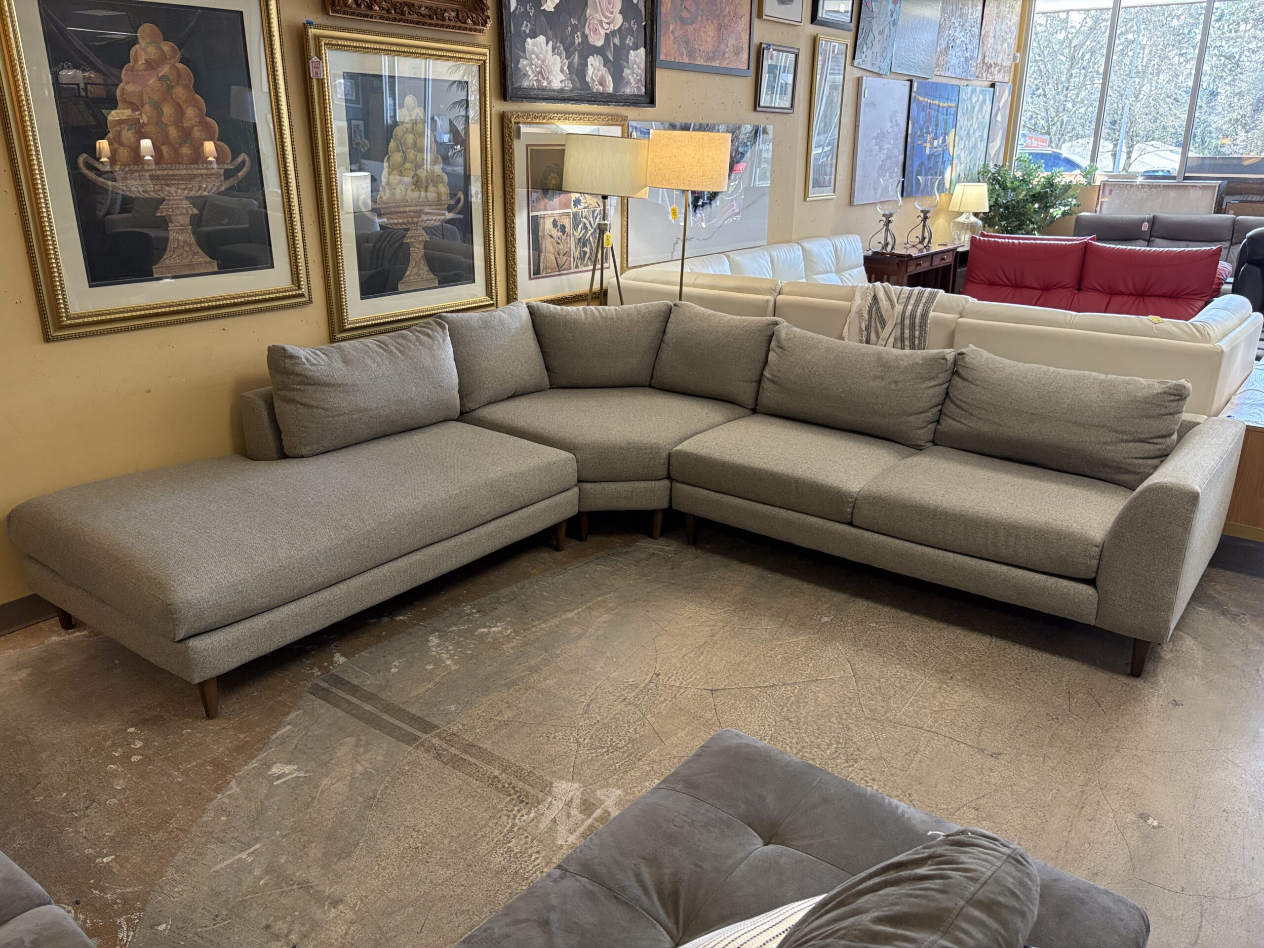 JONATHAN LOUIS Pebble Grey Fabric Corner Sectional w/ Chaise Lounger