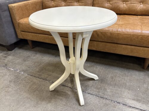 PIER 1 IMPORTS White Farmhouse Style Tulip Accent Table