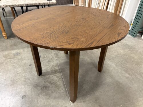 Modern Walnut Finish Classic Dining Table with Tapered Leg Detail