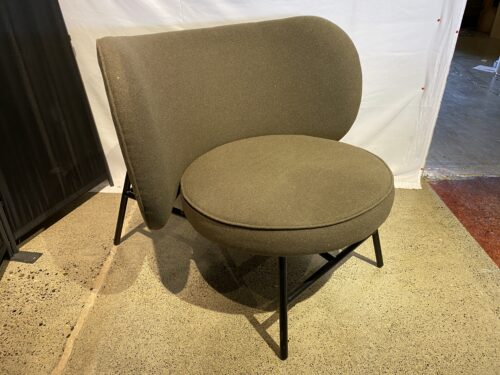 SOFACOMPANY Green Smoke Modern Deep Curved Accent Chair