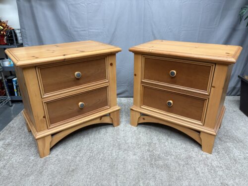 LANE Eddie Bauer Blonde 2-Drawer Closed Nightstand (Set of 2)
