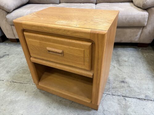 STANLEY Red Oak Single Drawer Nightstand with Wooden Finger Pulls