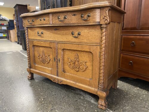Antique Lions Foot Tiger Oak 3-Drawer Sideboard