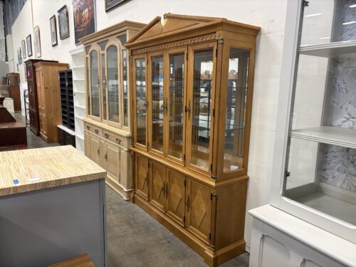 STANLEY  Vintage Mid-Century Maple China Hutch with Illuminated Glass Shelving