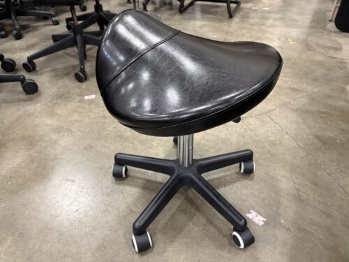 MASTER MASSAGE EQUIPMENT Black Leather Adjustable Rolling Chair