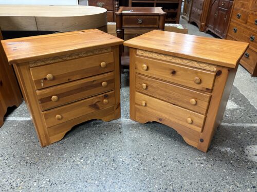 KINCAID Shaker Ridge Natural Finish 3-Drawer Closed Nightstand (Set of 2)