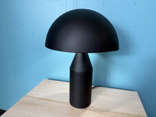 Matte Black Modern Metal Mushroom Shaped Table Lamp