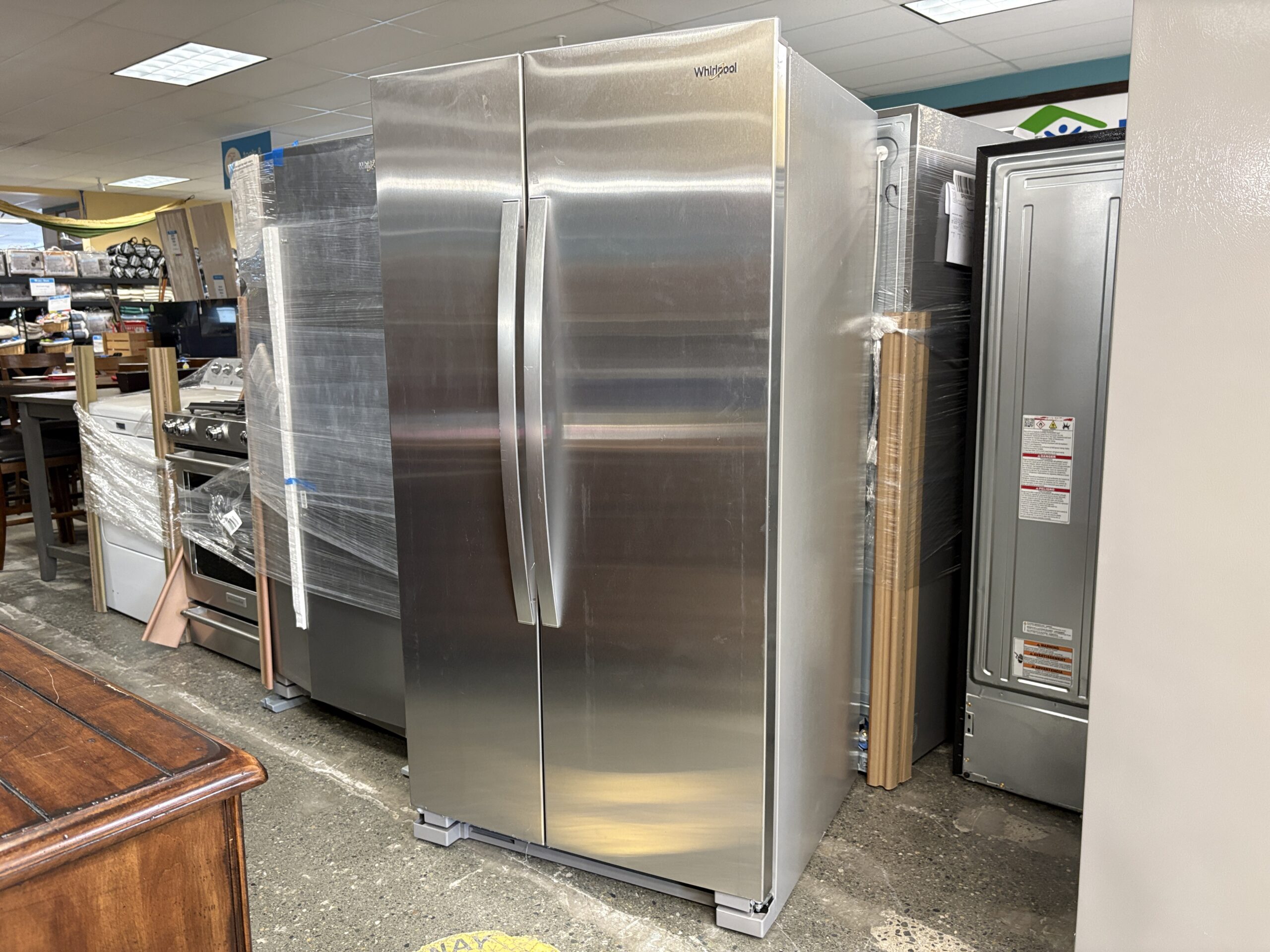 NEW! WHIRLPOOL 25cu ft Stainless Steel Side by Side Fridge