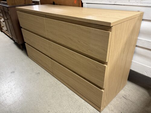 Blonde Minimalist 6-Drawer Low Dresser
