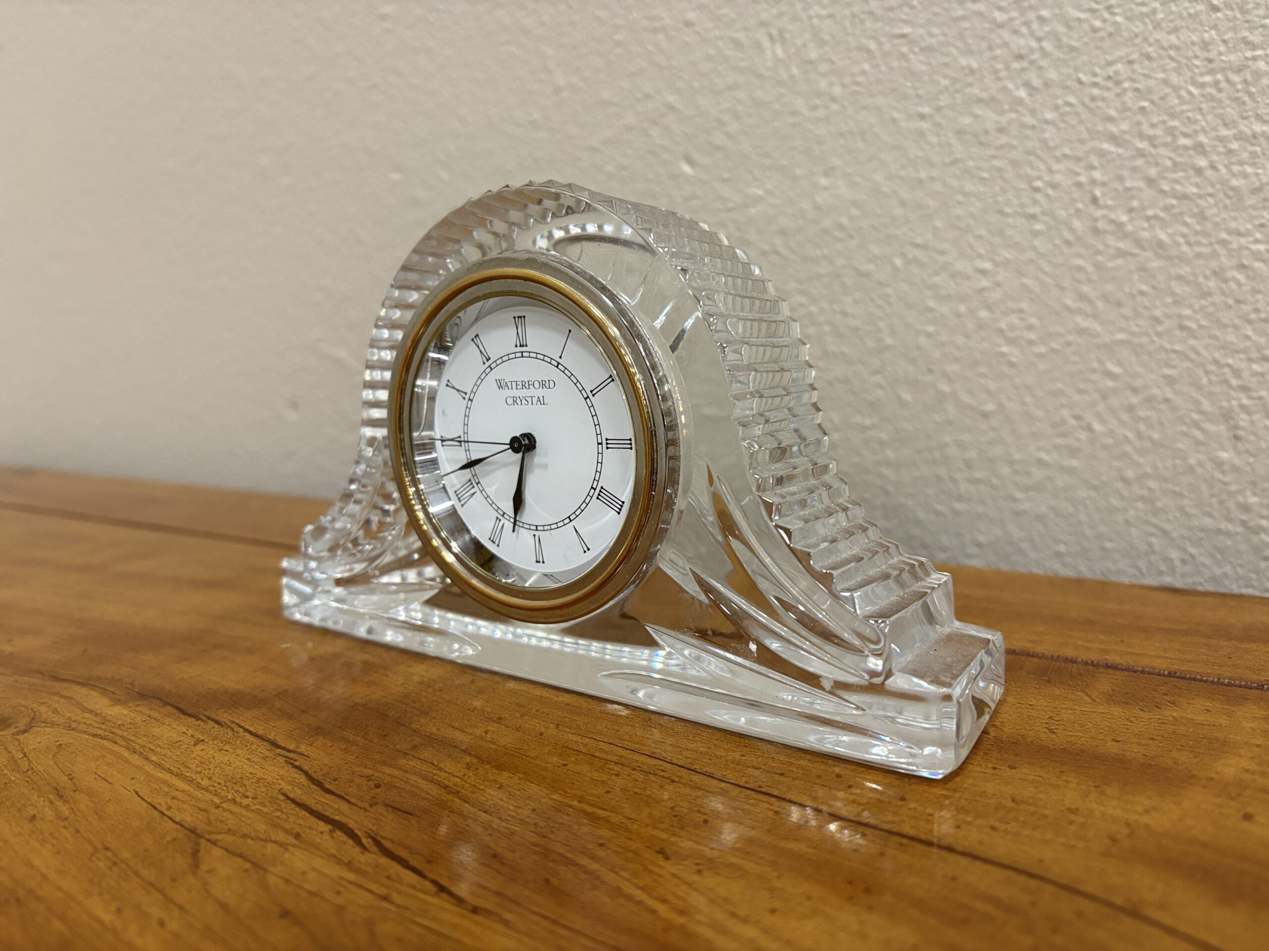 WATERFORD CRYSTAL  Decorative Desk Clock