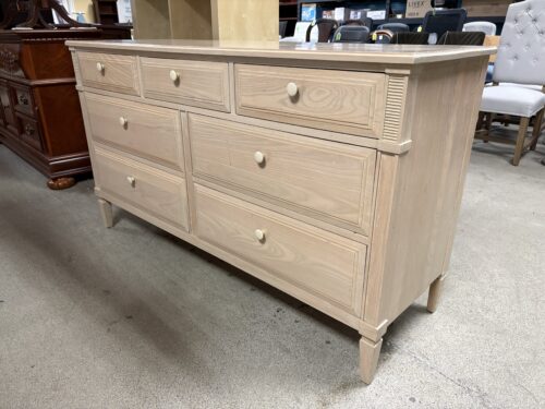 DAVIS CABINET CO. Vintage Solid Wood Farmhouse 7-Drawer Low Dresser