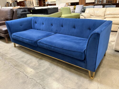 ARMEN LIVING Everest Cobalt Blue Hollywood Regency Style Tufted Sofa with Gold Tone Metal Base