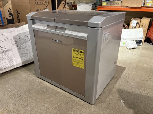 SAMSUNG Hauzen Kimchi Fermentation Refrigerator Model #HNR2B13D