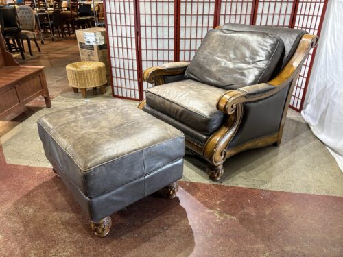 COLLEZIONA EUROPA Traditional Mocha Brown Leather Curved Armchair and Ottoman