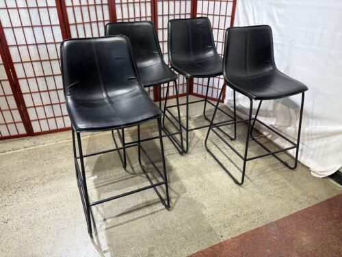 SCANDINAVIAN DESIGNS Oken Counter Stools in Black (Set of 4)