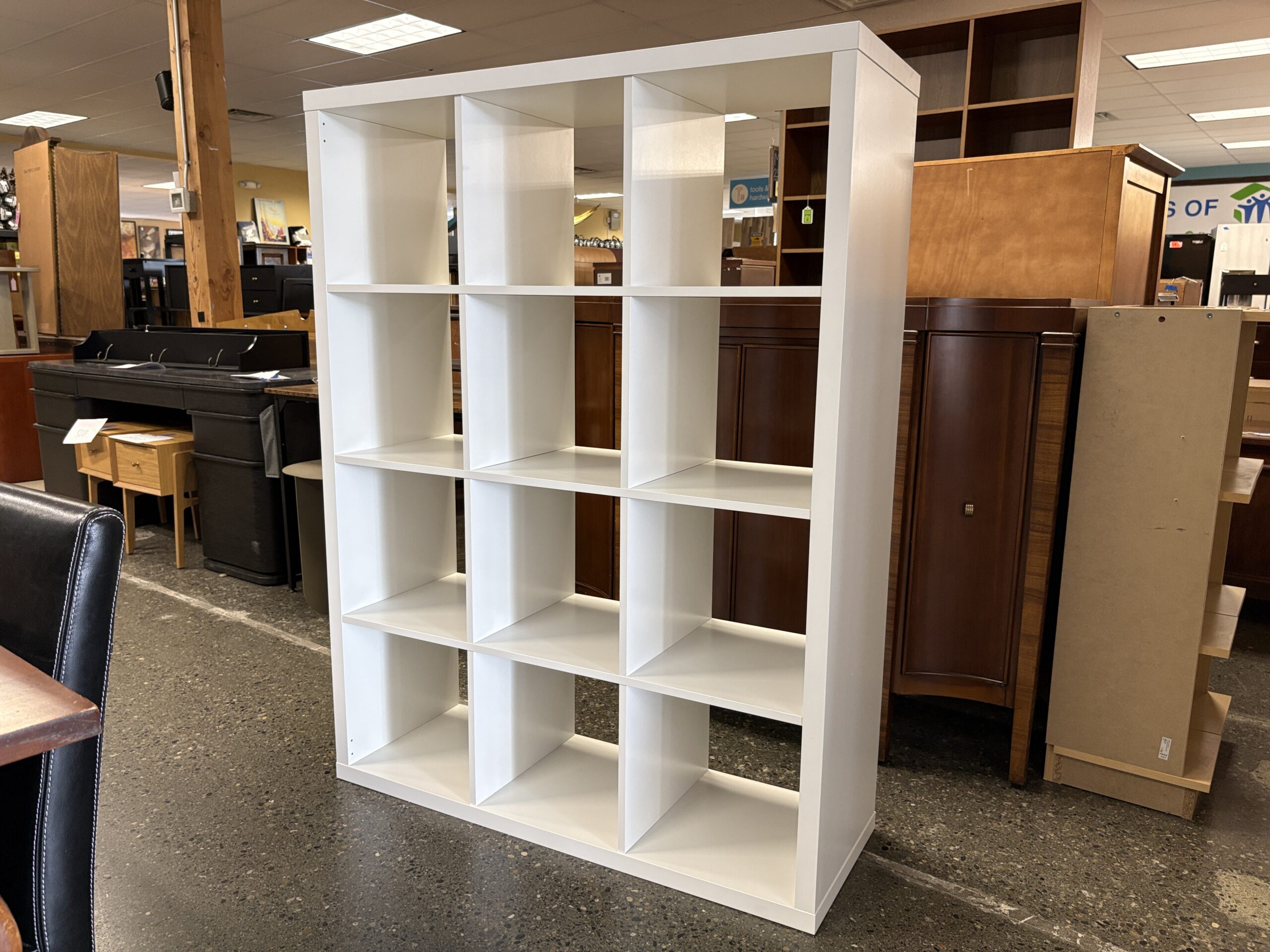 White 12 Cube Bookshelf