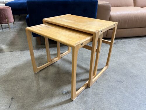 Modern Natural Finish Nesting Tables (Set of 2)