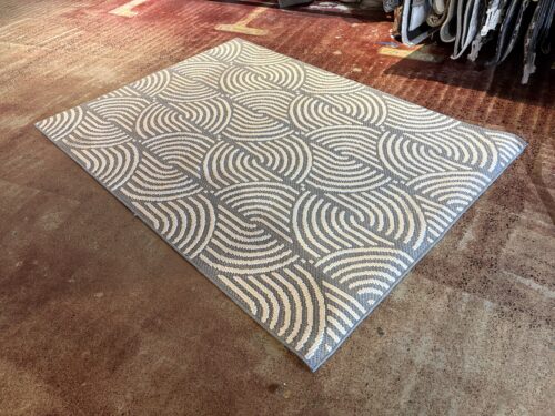 NEW! ALLEN + ROTH Geometric Blue and White Rug 5'3"x7'