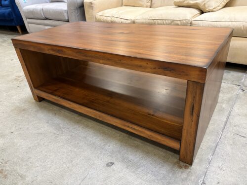 Warm Finished Wooden 2 Tier Coffee Table